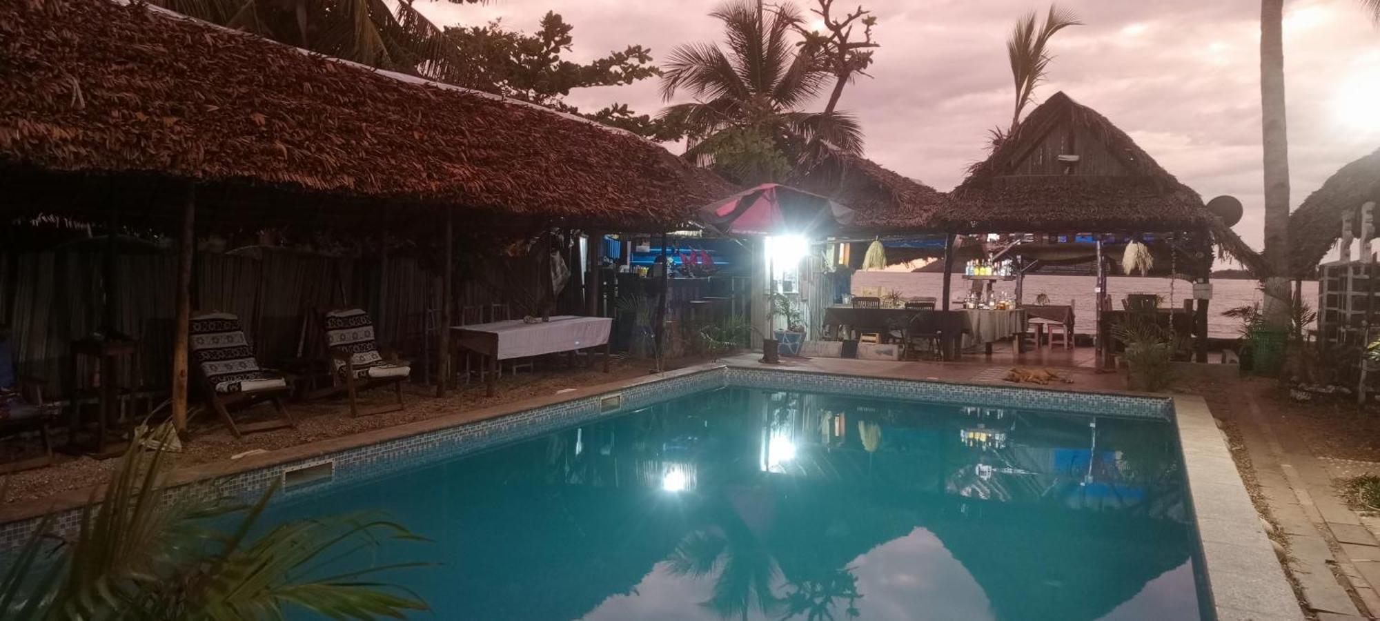 Hotel Piscine Bimoko Nosy-Be Esterno foto