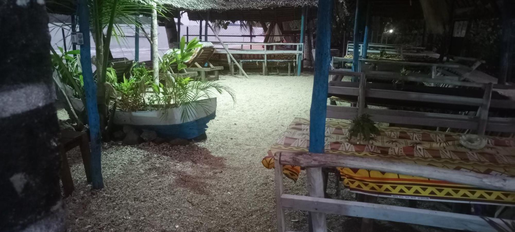 Hotel Piscine Bimoko Nosy-Be Esterno foto